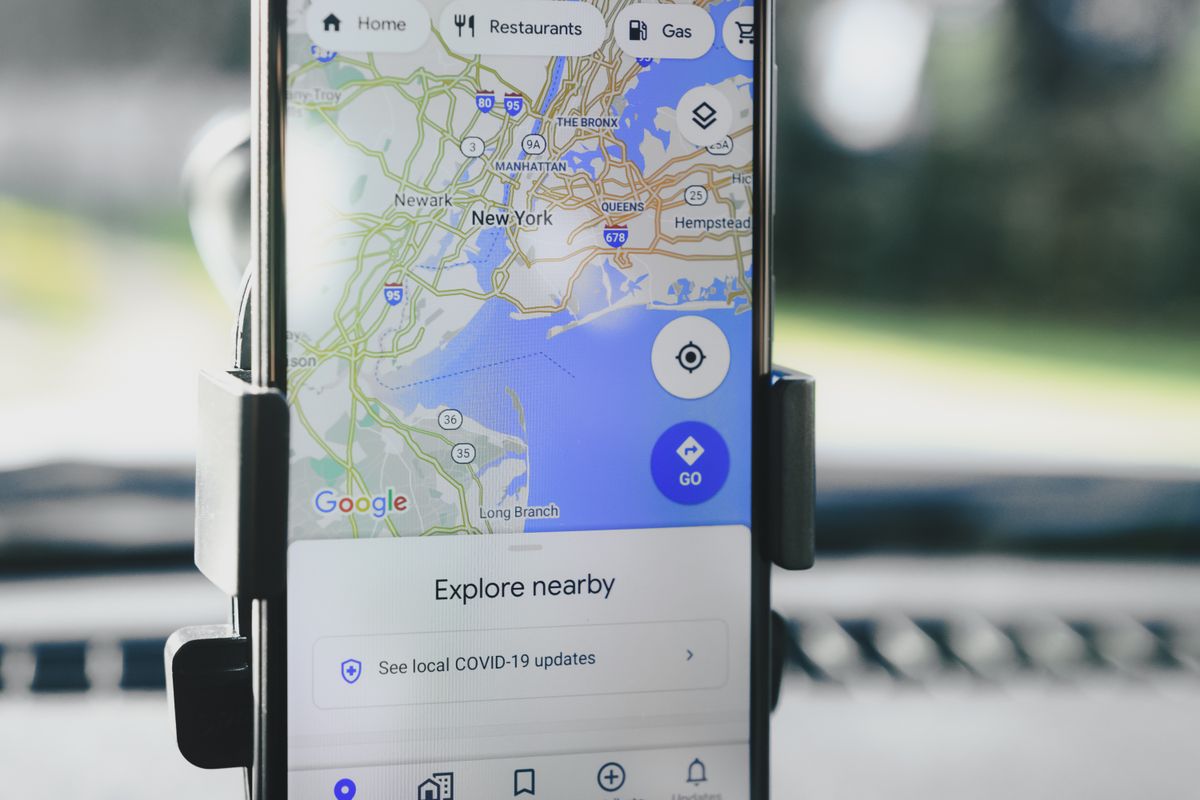 Live tracking & maps